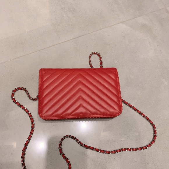 Chanel wallet on a chain chevron Red - Picture 7 of 7